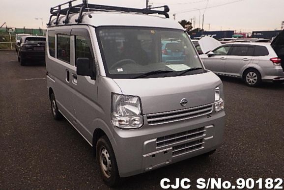 2015 Nissan / Clipper Van Stock No. 90182